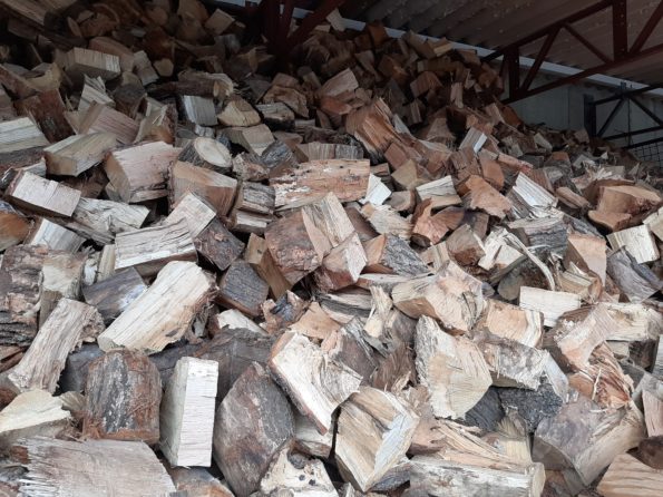 端材薪 箱詰め 25kg – 愛知の薪屋